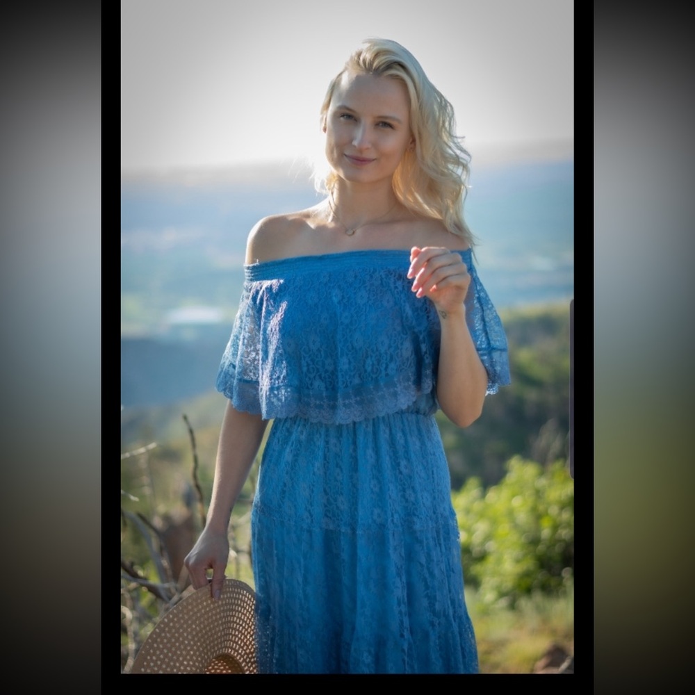 Beautiful lace maxi dress